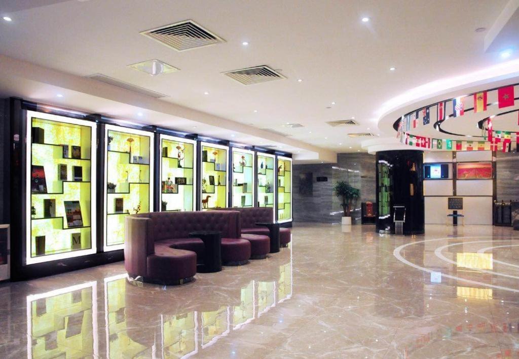 Lavande Hotel Guangzhou Shangxiajiu Pedestrian Street Hualin Temple Metro Station Exteriér fotografie